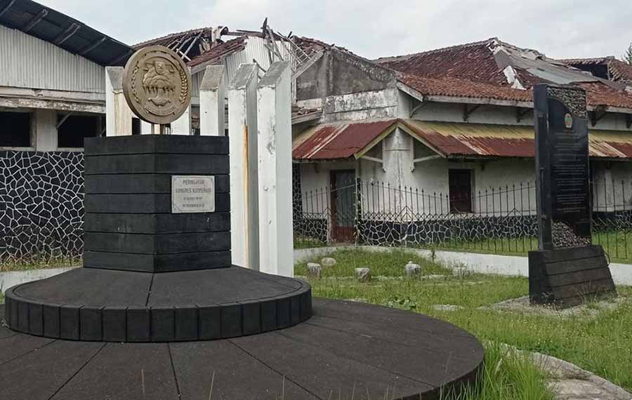 tugu koperasi di tasikmalaya